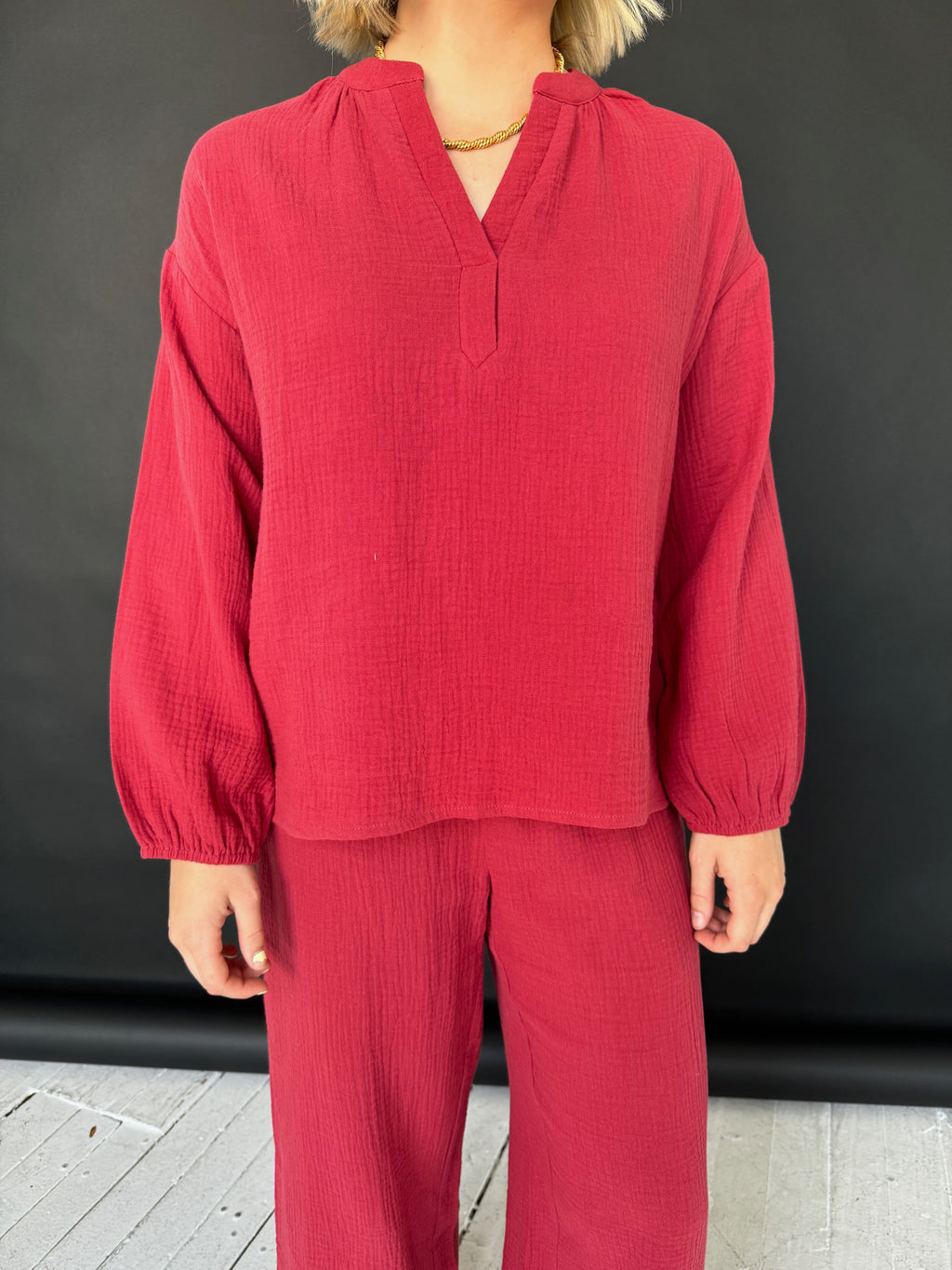 Scarlet Lightweight V-Neck Blouse with Elastic Sleeve