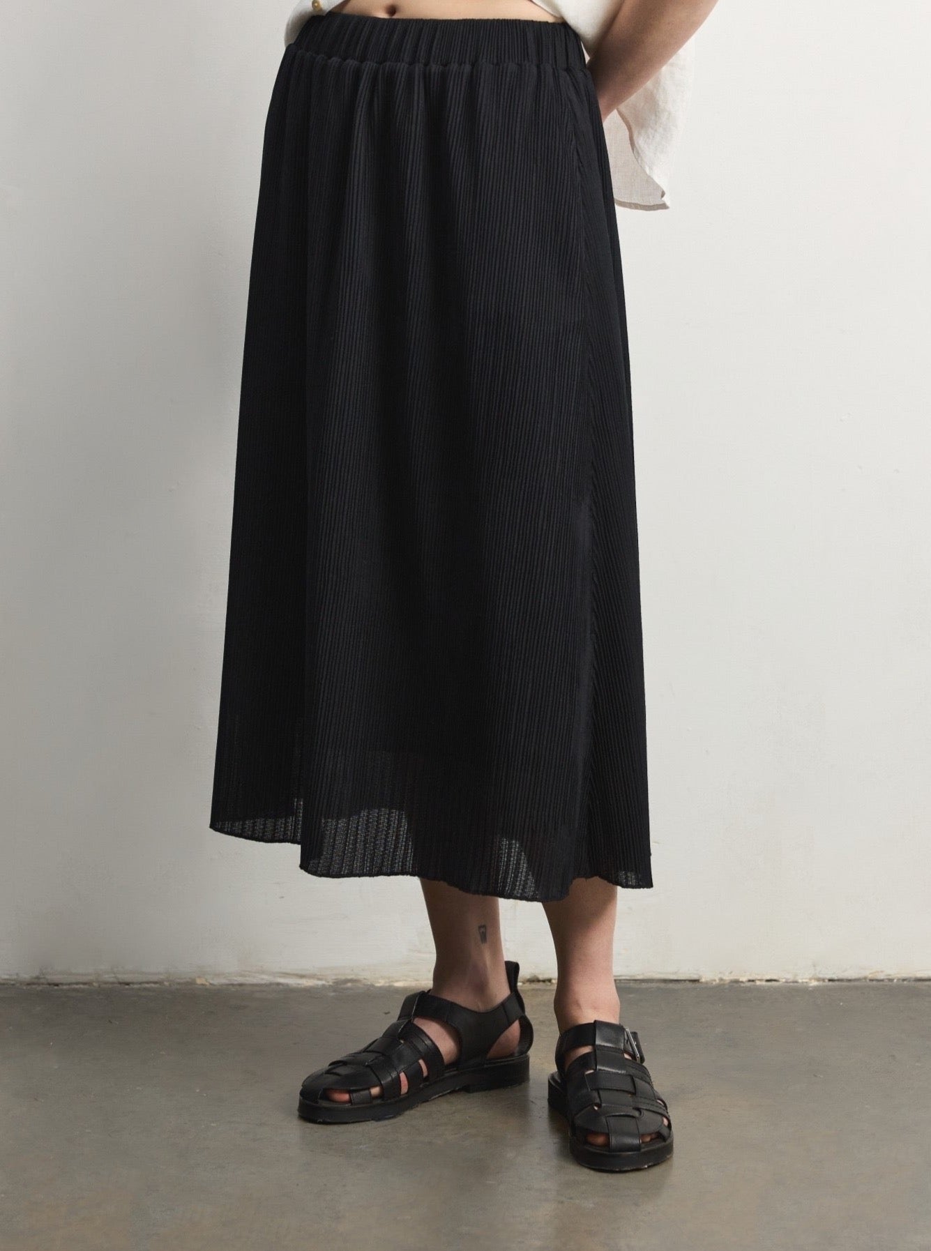 Textured Elastic Waist Midi A-Line Skirt