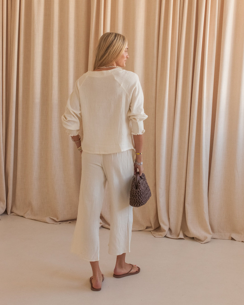 Ivory Elastic Waist Cropped Wide-Leg Pants