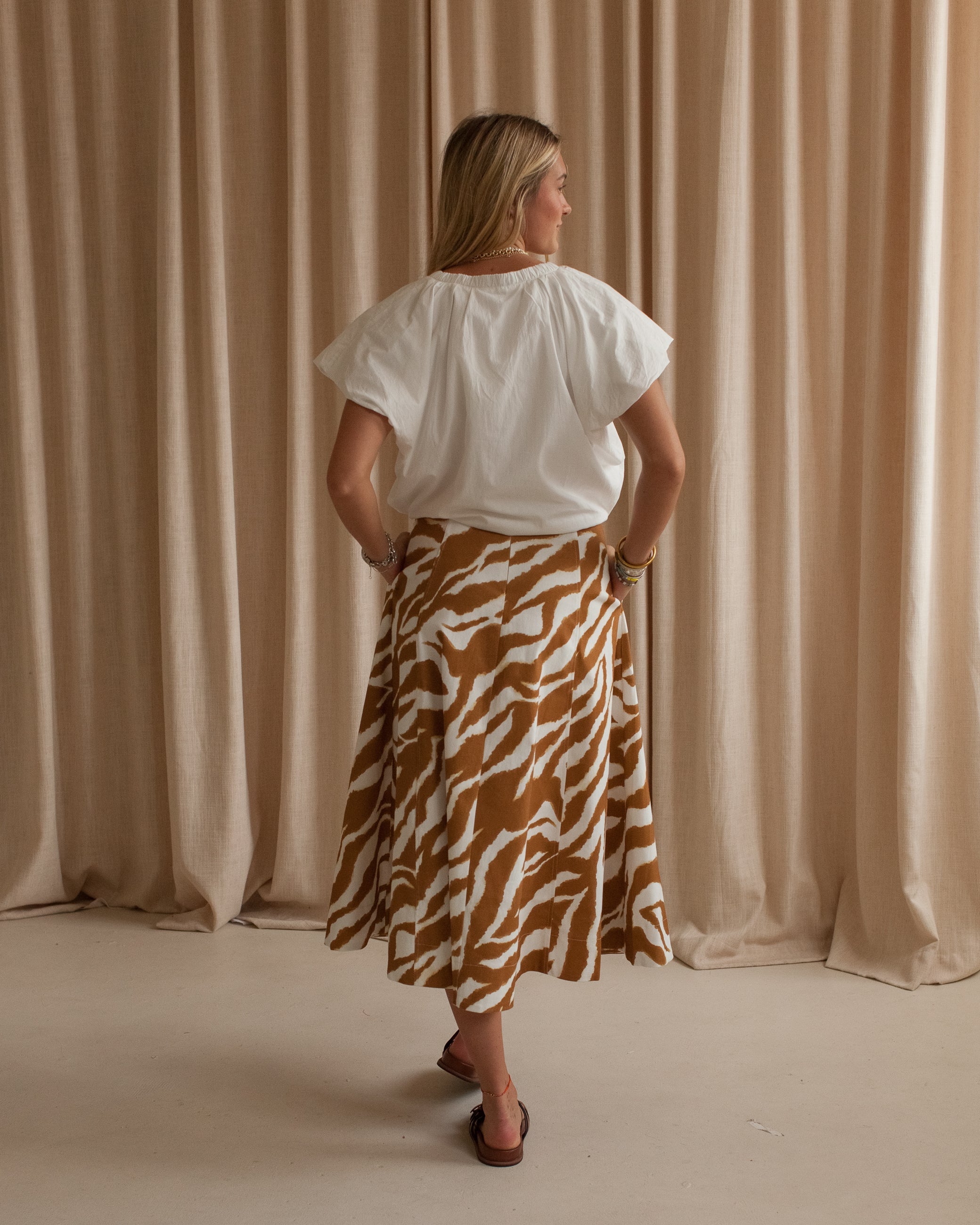 Blusa descontraída de algodão com mangas balão