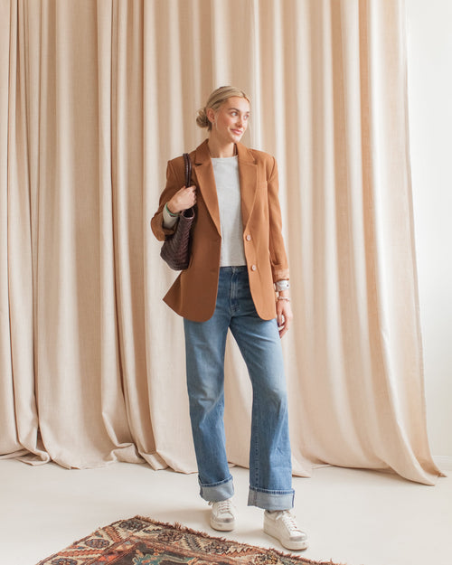 Blazer camel oversized com dois botões